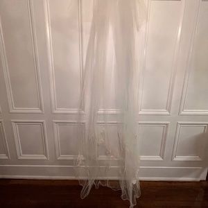 Antique Cathedral Veil made of Tulle and Lace with Blusher